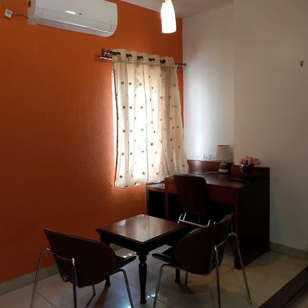 Cubbon Suites - 10 Minute Walk To Mg Road, Mg Road Metro And Church Street Bangalore Exterior photo